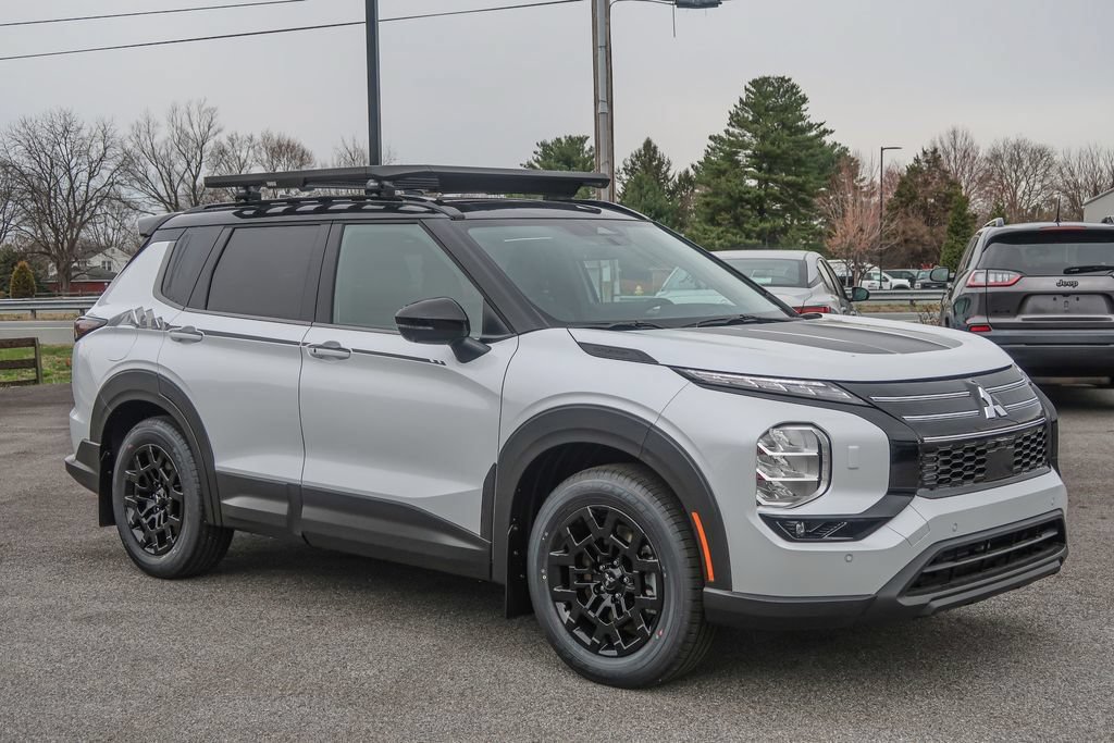 New 2026 Mitsubishi Outlander AWD image 7