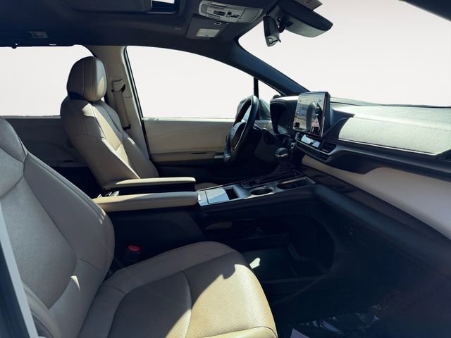 Certified 2024 Toyota Sienna Limited image 13