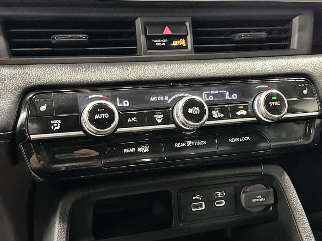 Used 2023 Honda Pilot Touring image 22