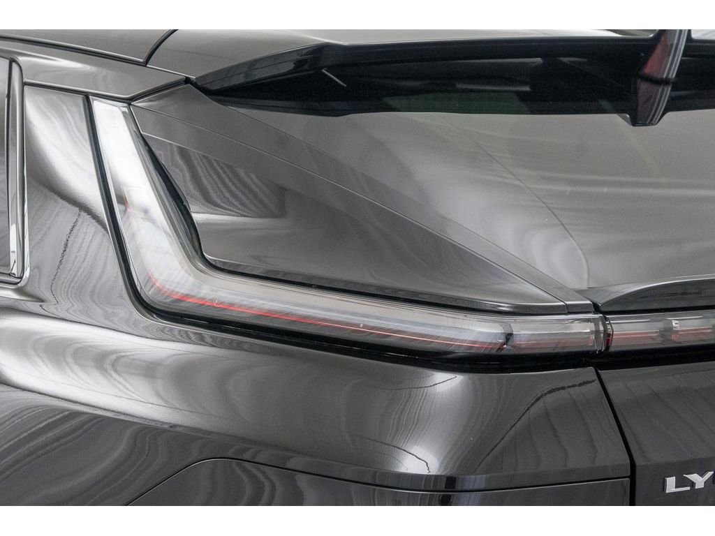 New 2026 Cadillac Lyriq V w/ Exterior Carbon Fiber Package image 10