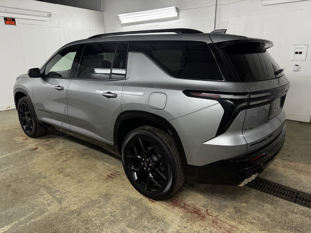 New 2026 Chevrolet Traverse RS image 6
