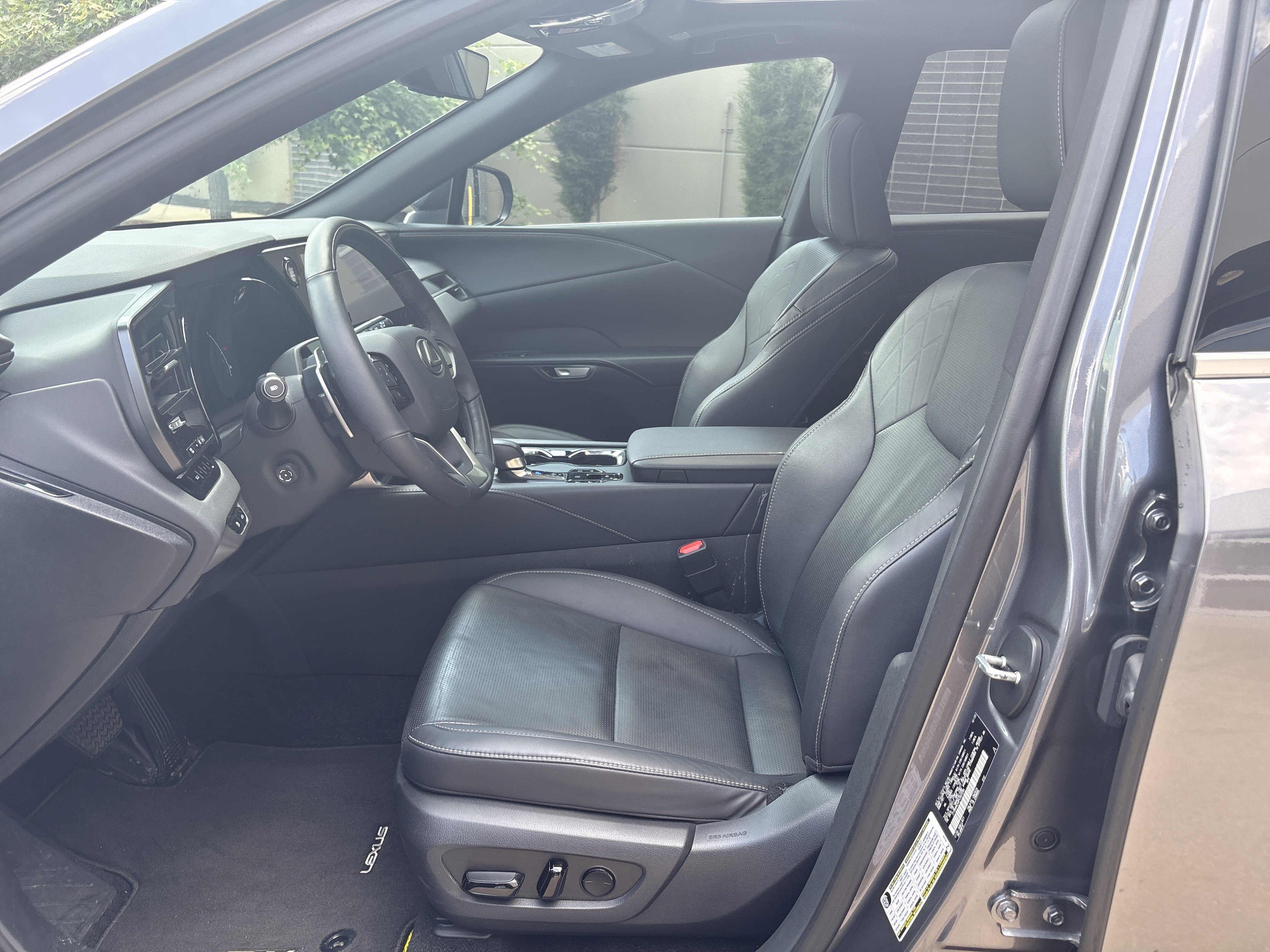 Certified 2023 Lexus RX 350 Premium Plus w/ Cold Area Package AWD/4WD image 16