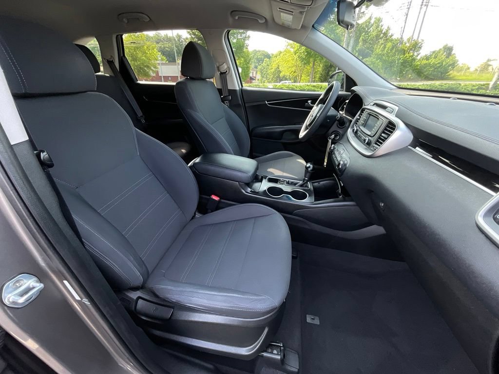 Used 2018 Kia Sorento L FWD image 31