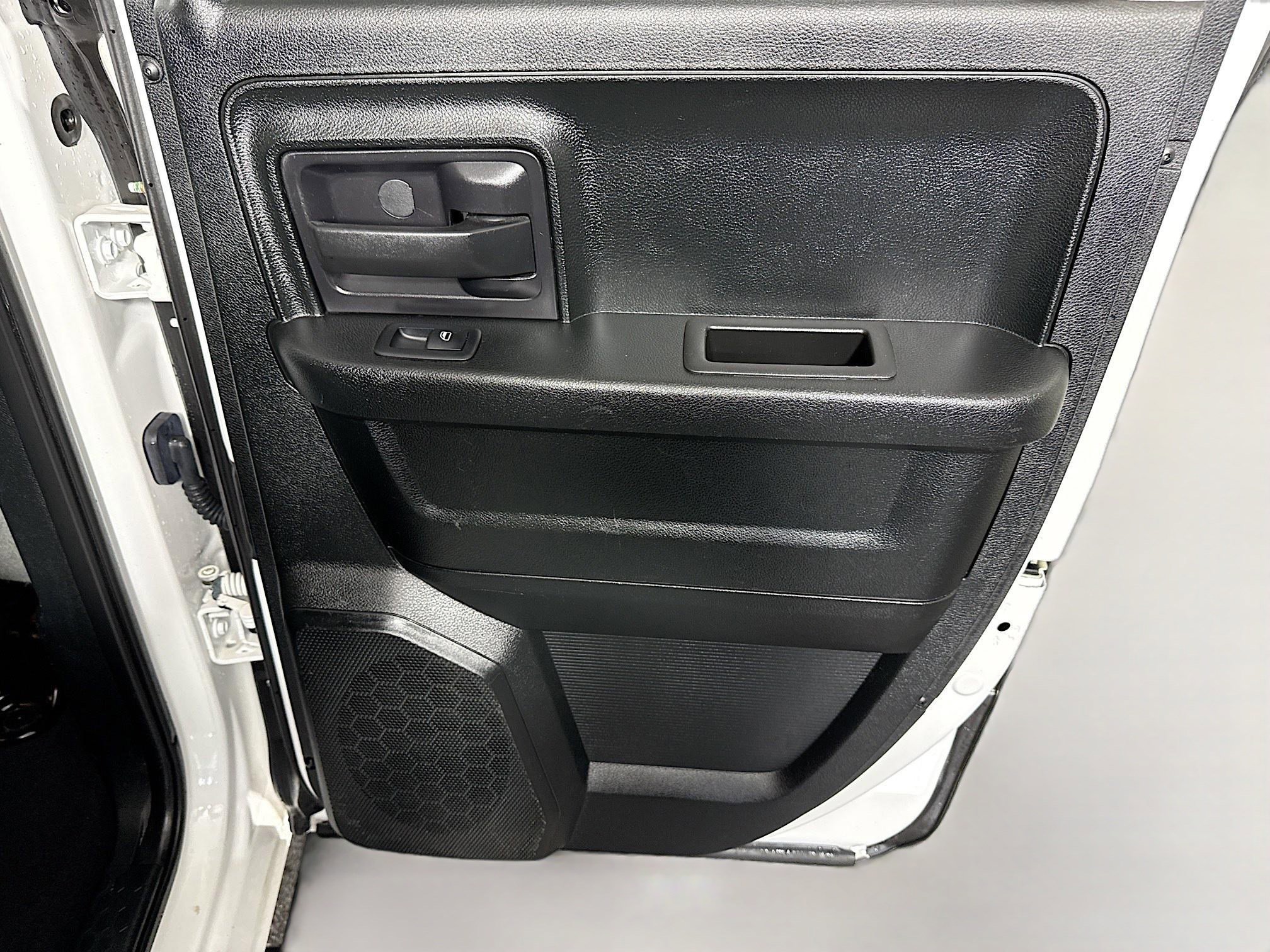 Used 2017 RAM 1500 Express w/ Express Value Package image 26