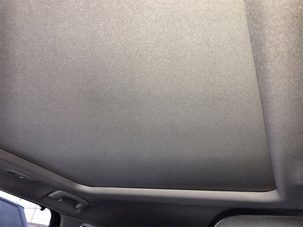 Used 2023 Nissan Rogue SL w/ SL Premium Package image 22