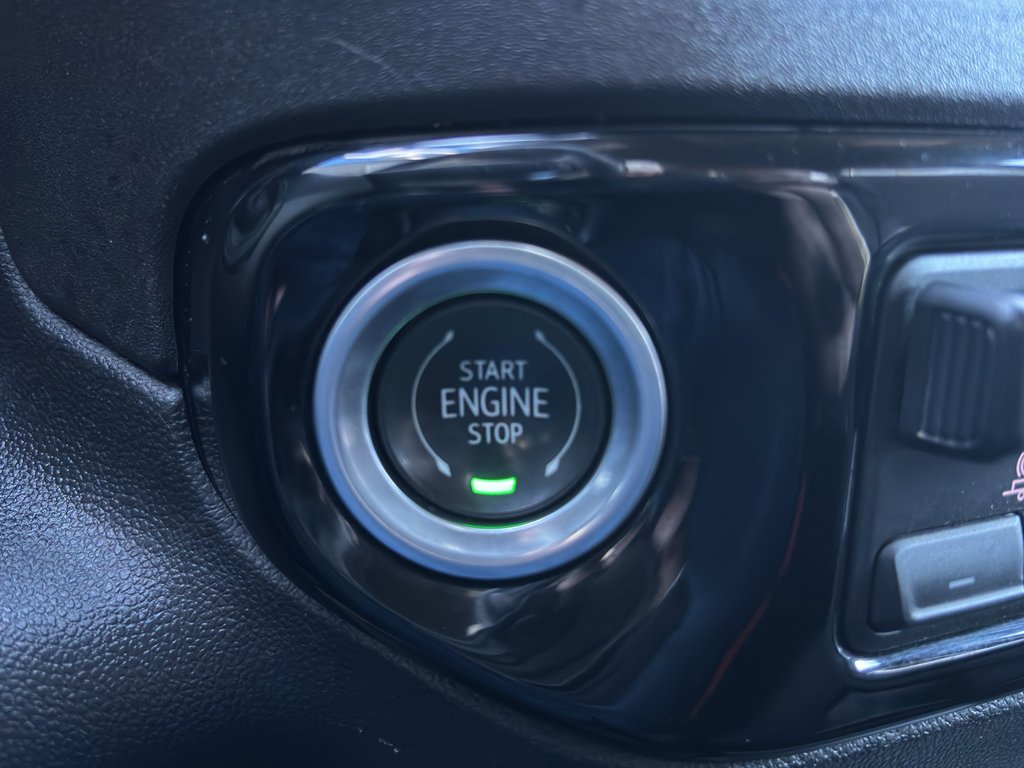 Used 2024 GMC Sierra 3500 SLE w/ SLE Convenience Package image 18