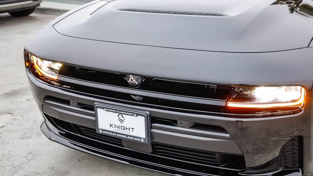 New 2026 Dodge Charger Scat Pack w/ Blacktop Package AWD/4WD image 6