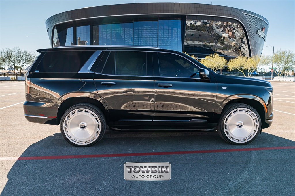 Used 2025 Cadillac Escalade Premium Luxury image 52