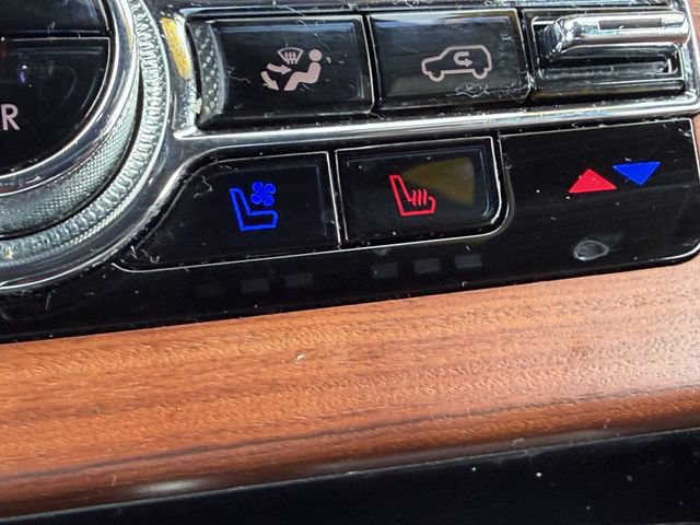 Used 2023 Lincoln Aviator Reserve w/ Equipment Group 201A AWD/4WD image 28