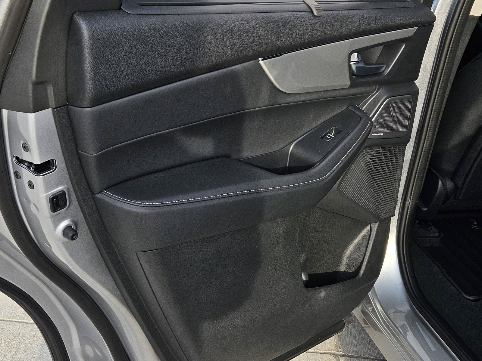 New 2026 Acura MDX w/ Technology Package FWD image 11