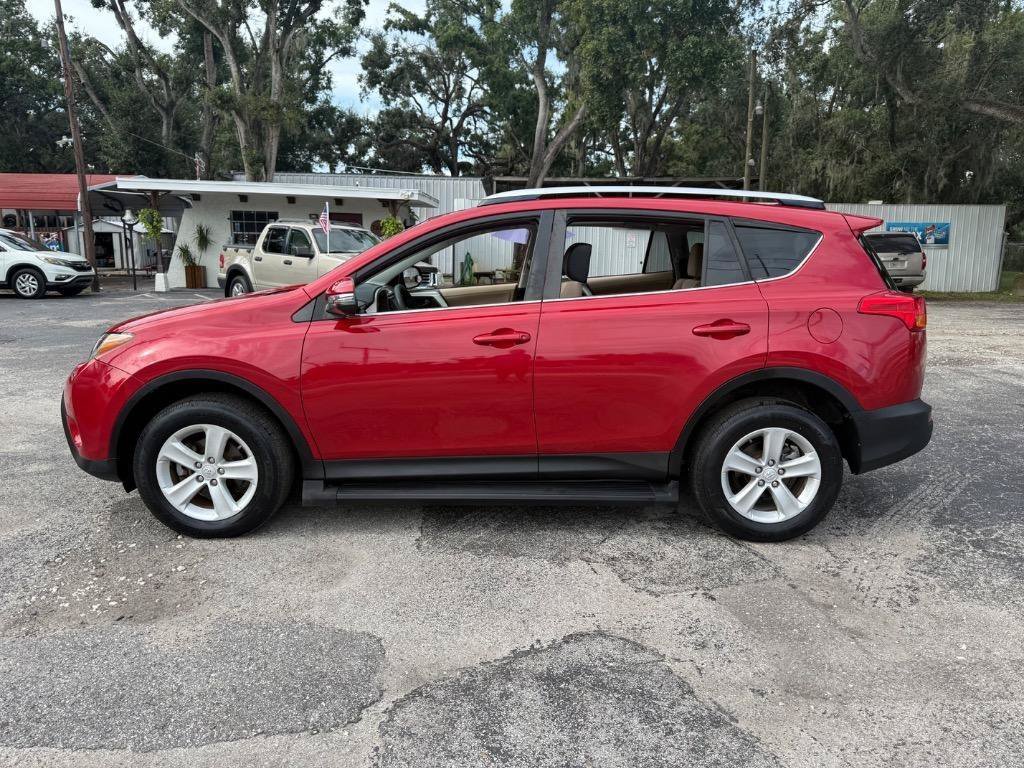 Used 2013 Toyota RAV4 XLE FWD image 2