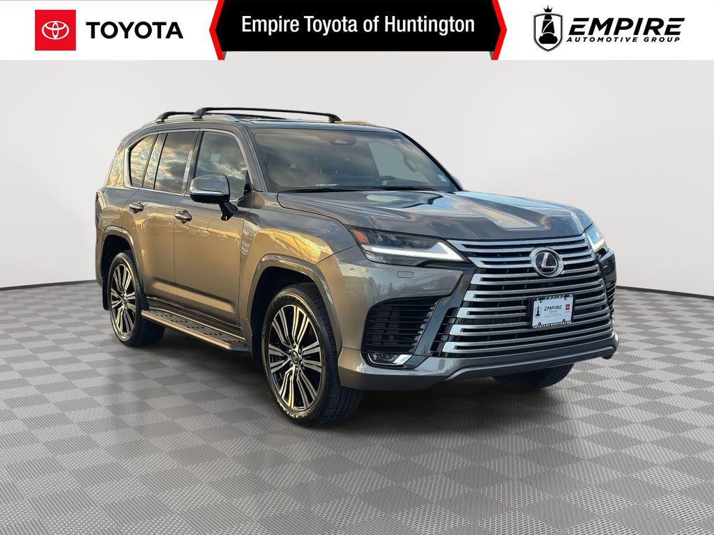 Used 2025 Lexus LX 600 4WD w/ Accessory Package (2T)