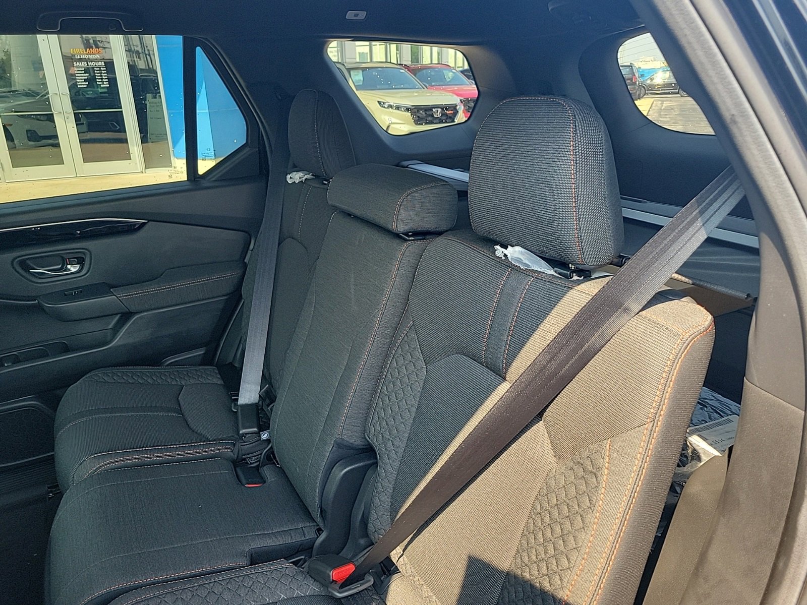 New 2025 Honda Pilot Sport image 13