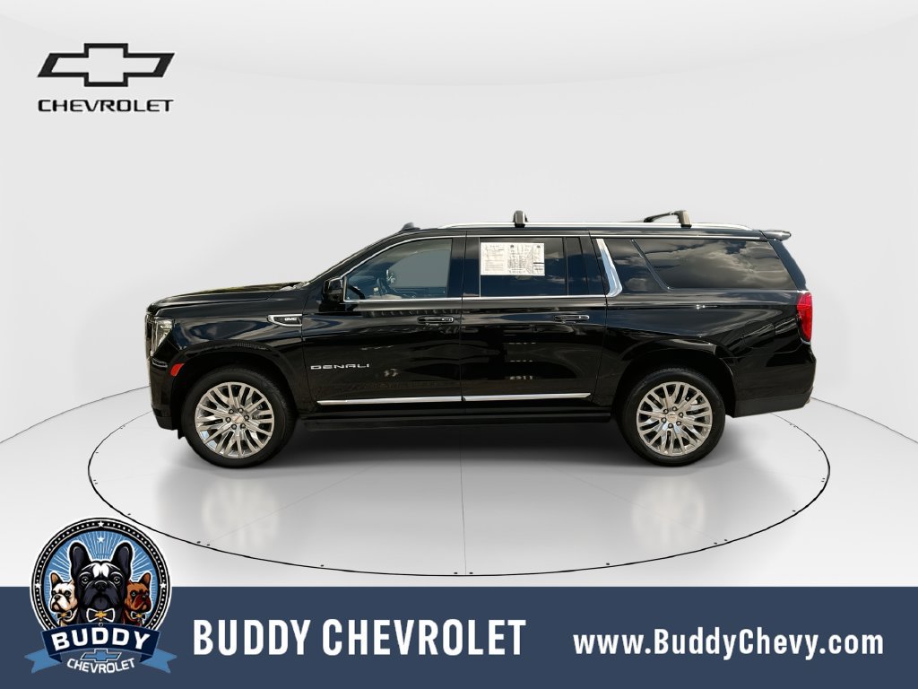 Used 2023 GMC Yukon XL Denali AWD/4WD image 5
