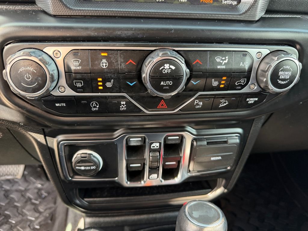 Used 2021 Jeep Wrangler Unlimited Sahara image 16