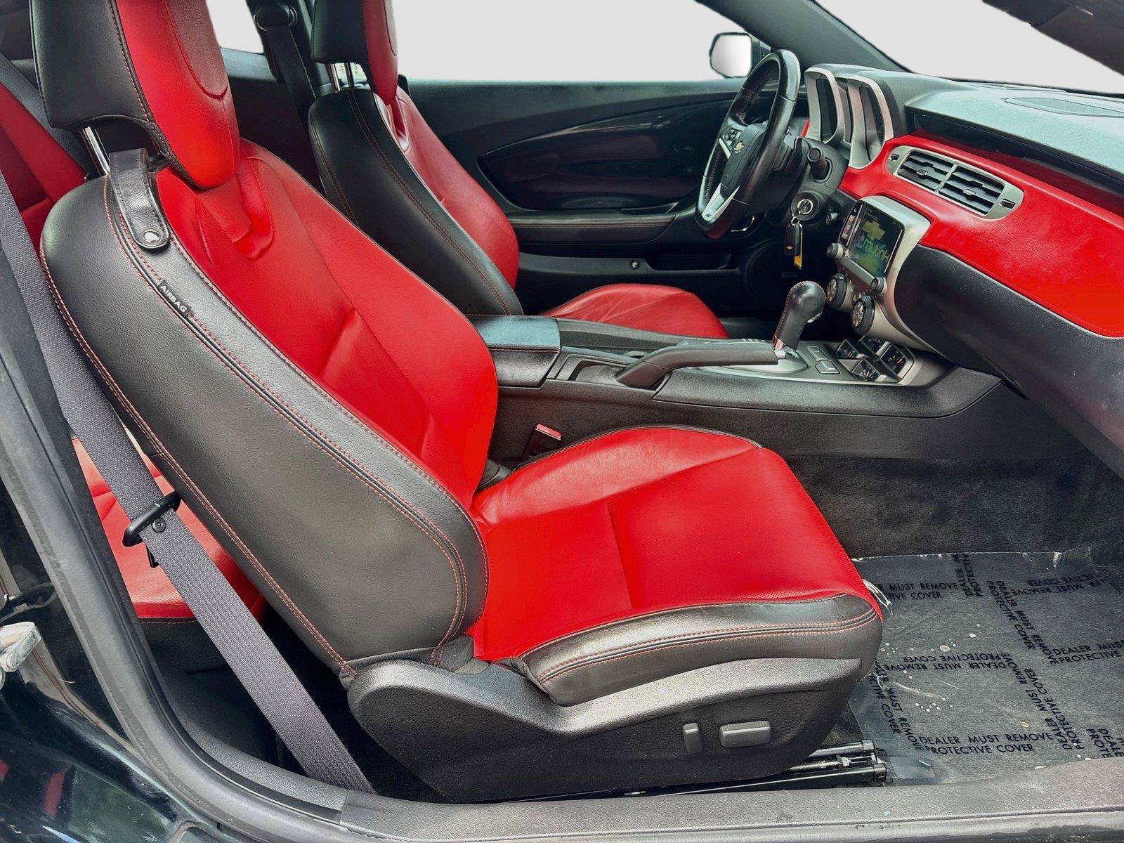 Used 2015 Chevrolet Camaro LT w/ Commemorative Special Edition RWD image 17