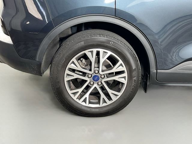 Used 2022 Ford Escape SEL image 36