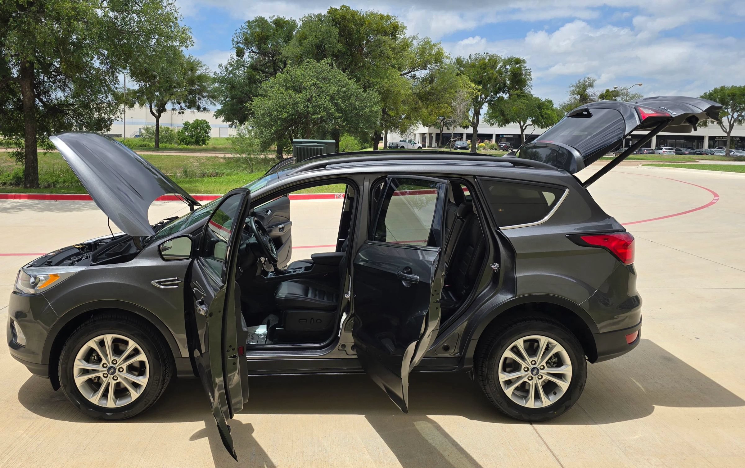 Used 2019 Ford Escape SEL FWD image 15