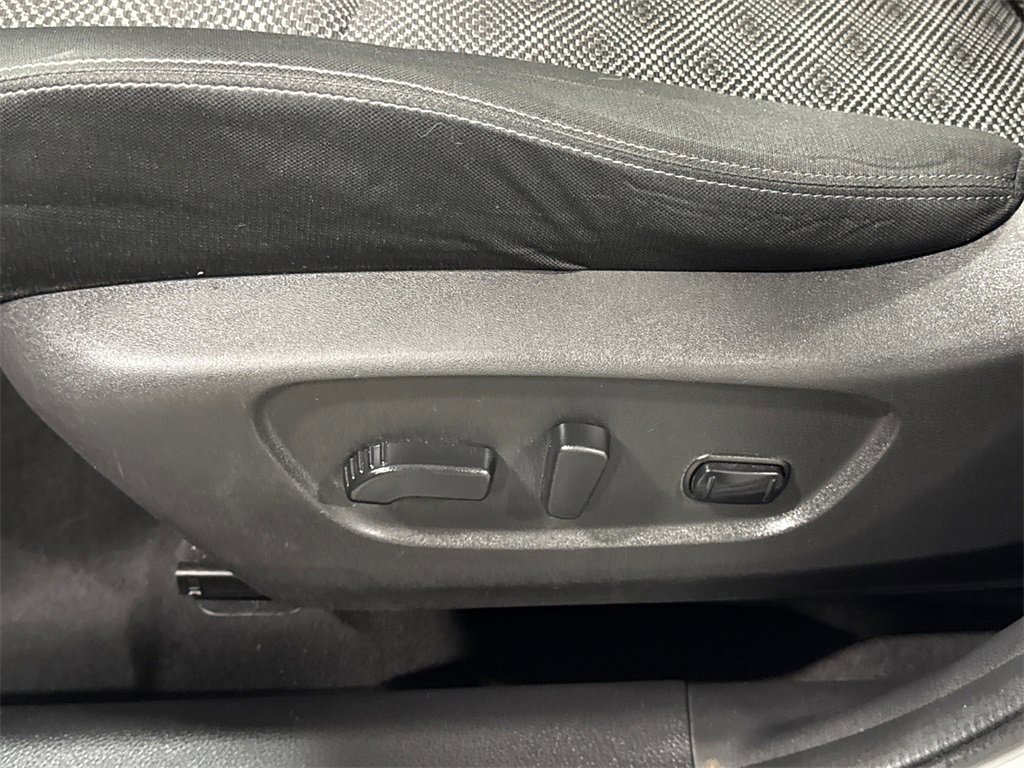 Used 2017 Nissan Rogue Sport SV image 26