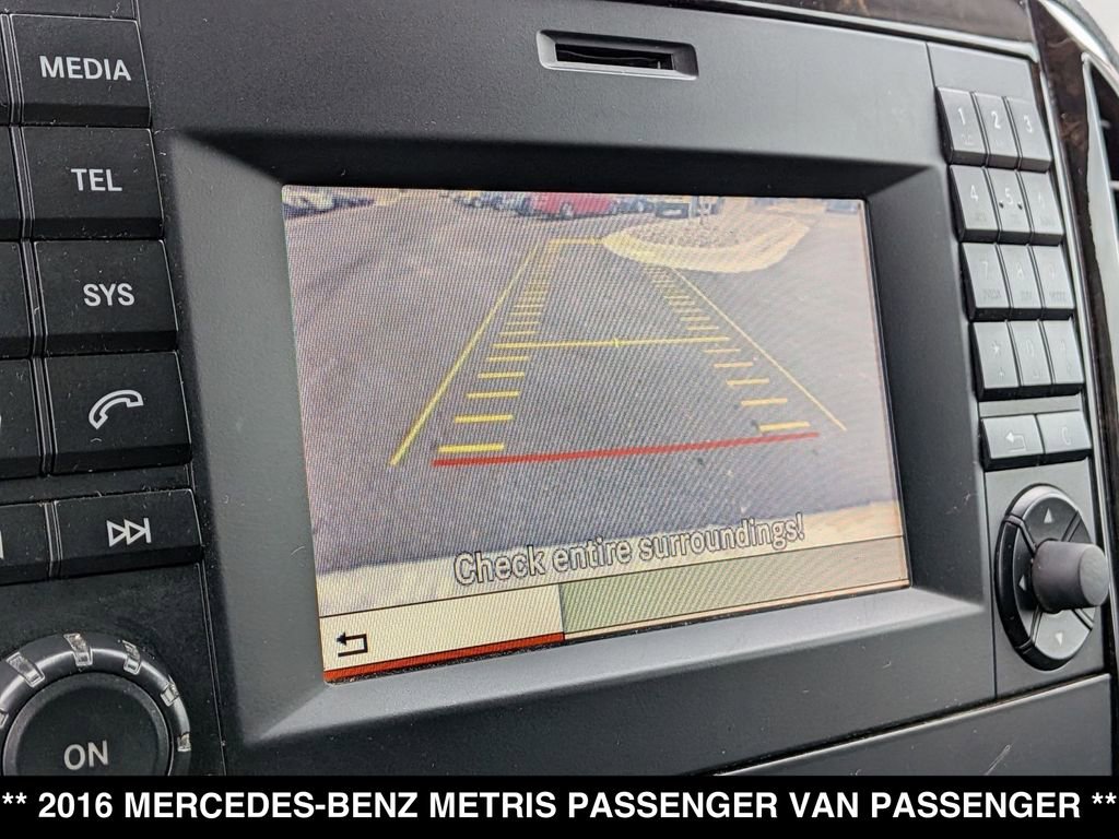 Used 2016 Mercedes-Benz Metris Passenger image 5