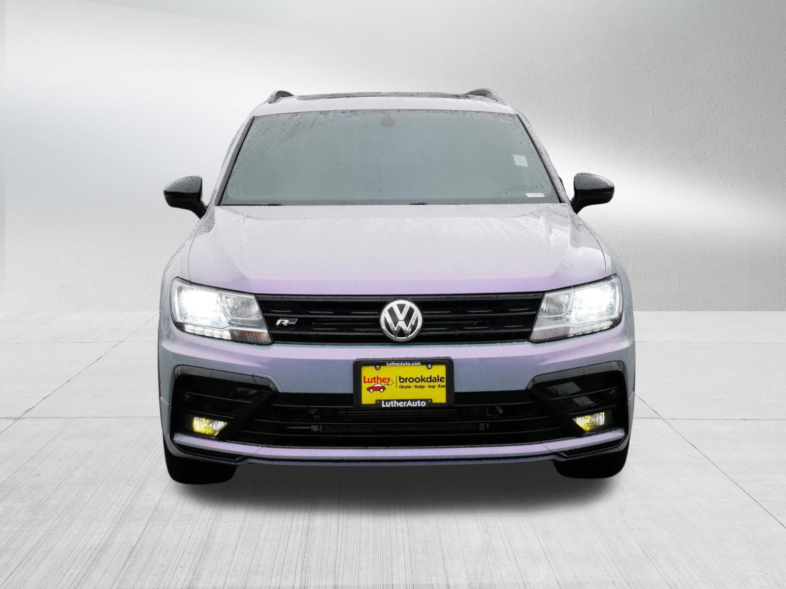 Used 2021 Volkswagen Tiguan SE R-Line image 2