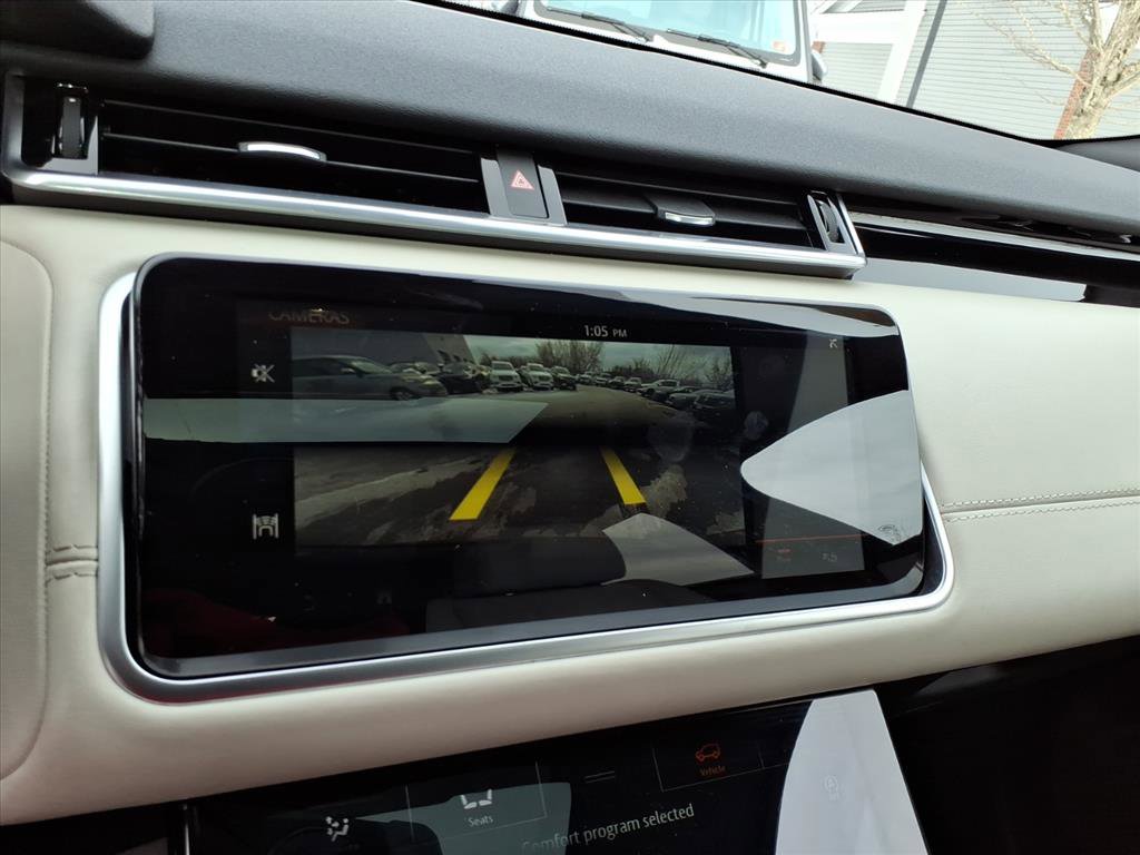 Used 2020 Land Rover Range Rover Velar R-Dynamic HSE image 21