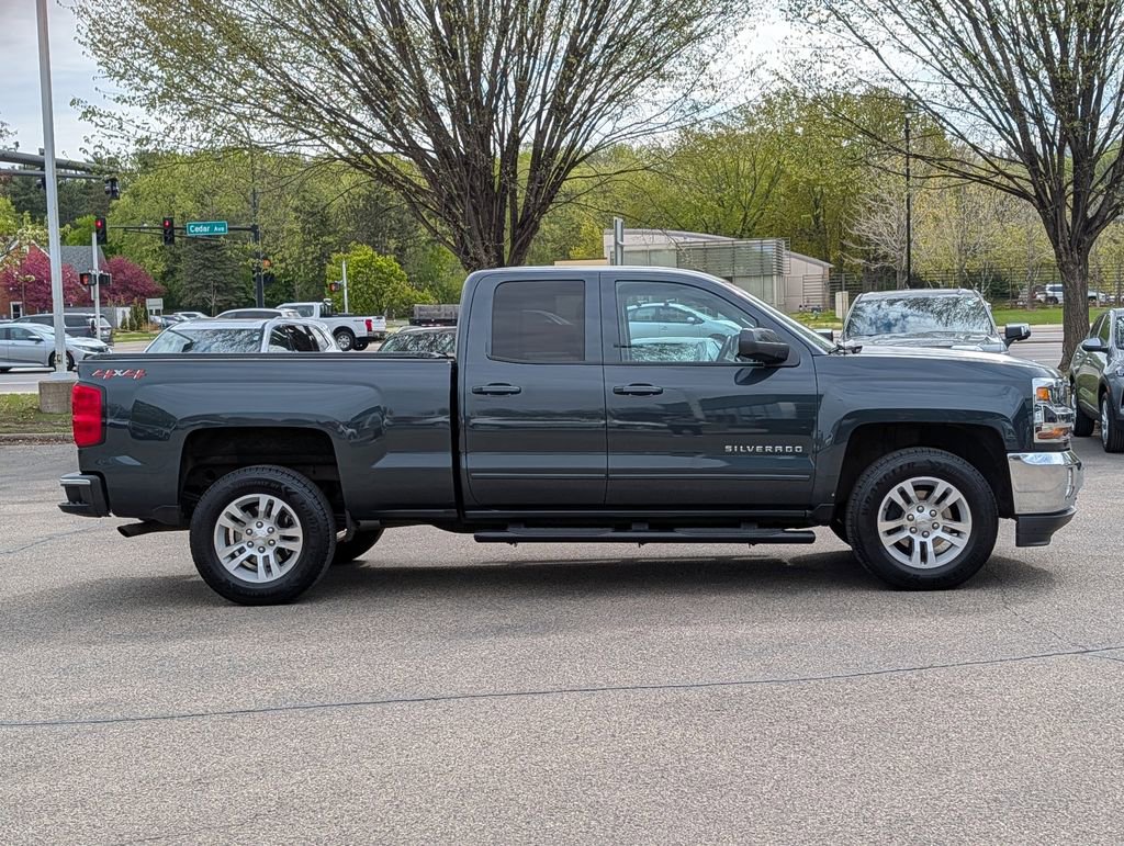 Used 2018 Chevrolet Silverado 1500 LT w/ All Star Edition AWD/4WD image 15