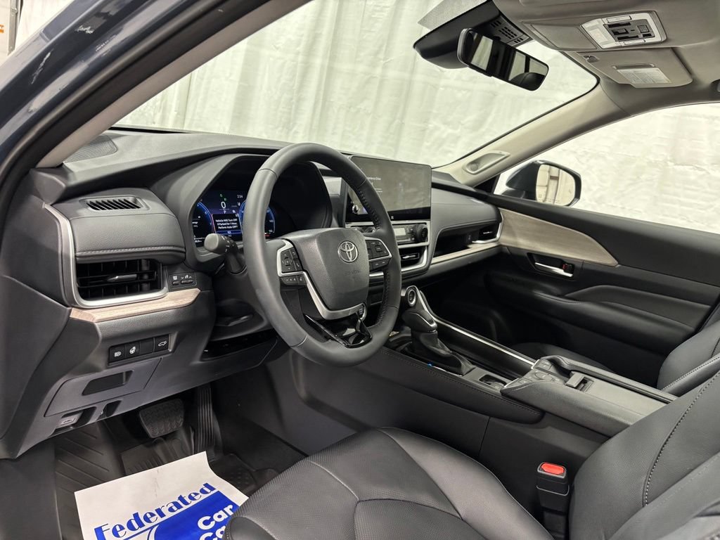 Used 2026 Toyota Grand Highlander AWD image 15