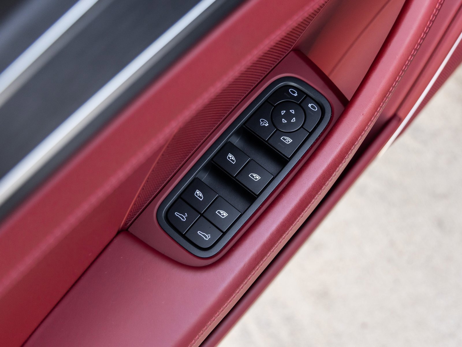 Used 2023 Porsche Panamera GTS image 19