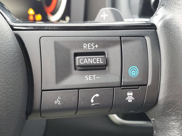 Used 2021 Nissan Rogue Platinum AWD/4WD image 26