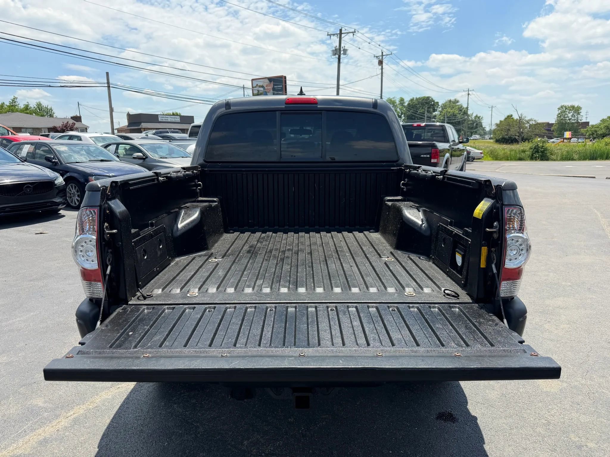 Used 2015 Toyota Tacoma 4x4 Double Cab w/ TRD Sport Package image 31