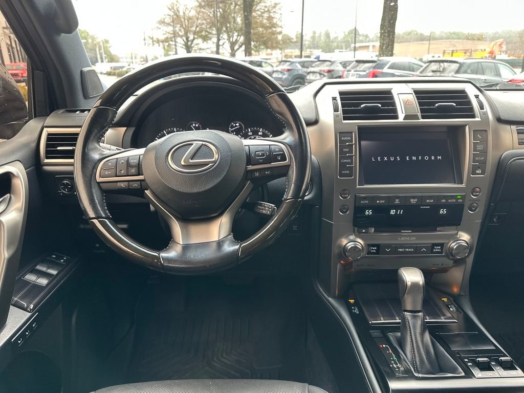 Used 2020 Lexus GX 460 Premium image 2