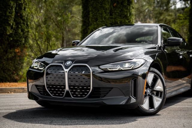 Used 2023 BMW i4 eDrive35 w/ Premium Package image 2