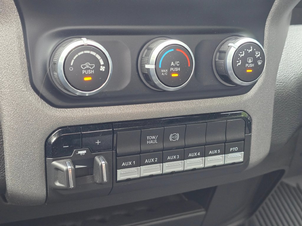Used 2023 RAM 5500 Tradesman AWD/4WD image 38
