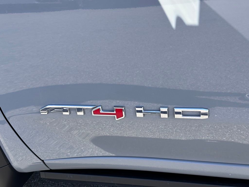 Used 2024 GMC Sierra 2500 AT4 w/ AT4 Premium Plus Package AWD/4WD image 43