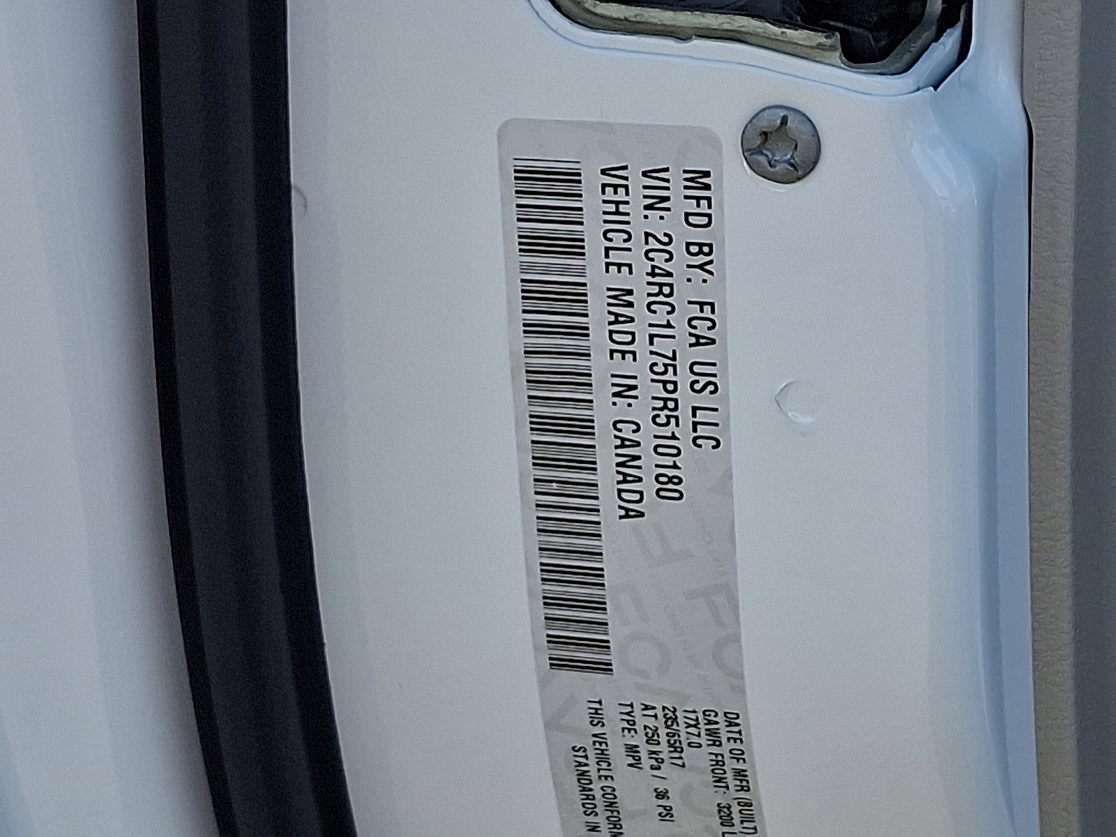 Used 2023 Chrysler Pacifica Touring-L image 27