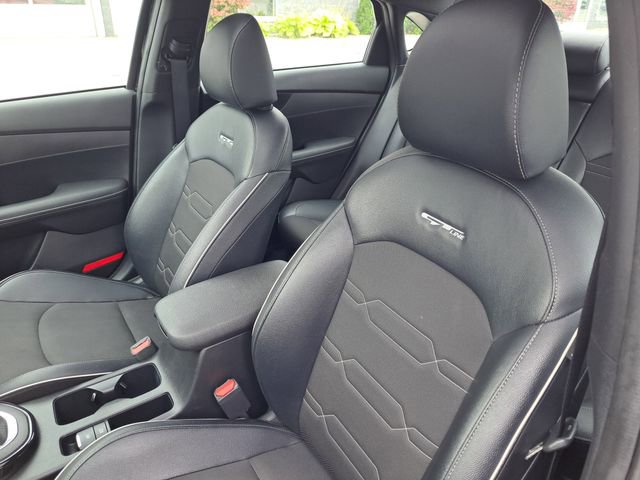 Used 2023 Kia Forte GT-Line w/ GT-Line Premium Package FWD image 6