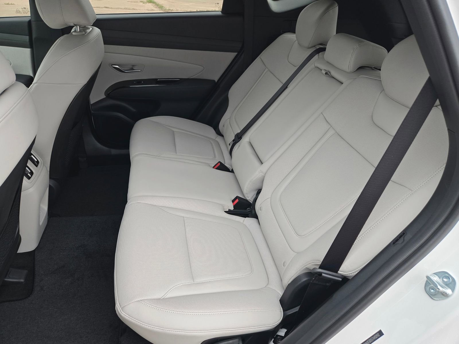 New 2026 Hyundai Tucson Limited image 17