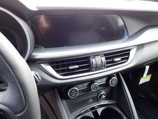 New 2025 Alfa Romeo Stelvio Sprint w/ Convenience Package image 18