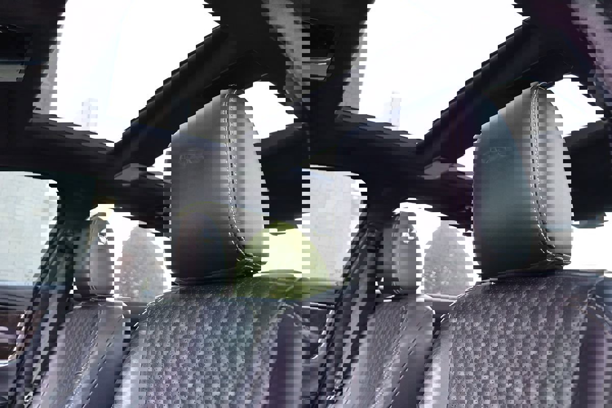 Used 2019 Jaguar XJ L Portfolio image 12