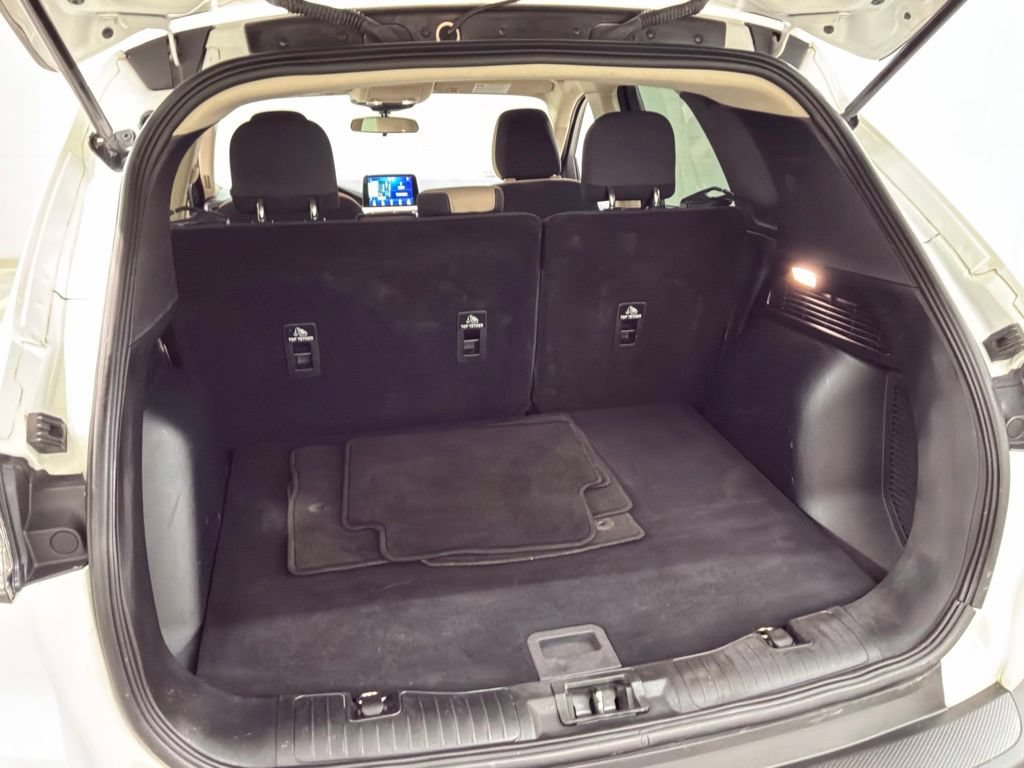 Used 2020 Ford Escape SE FWD image 24