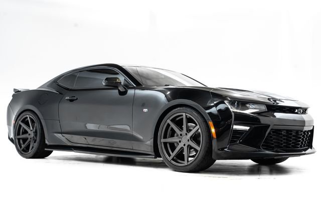 Used 2016 Chevrolet Camaro SS RWD image 6