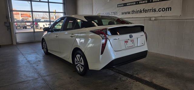 Used 2016 Toyota Prius Two image 3