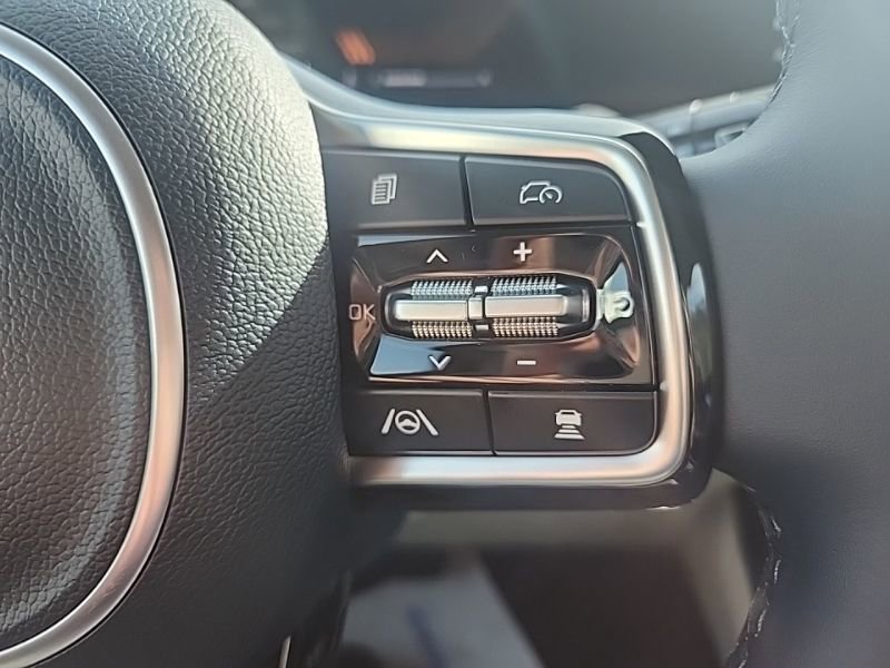 New 2026 Kia Carnival EX image 36