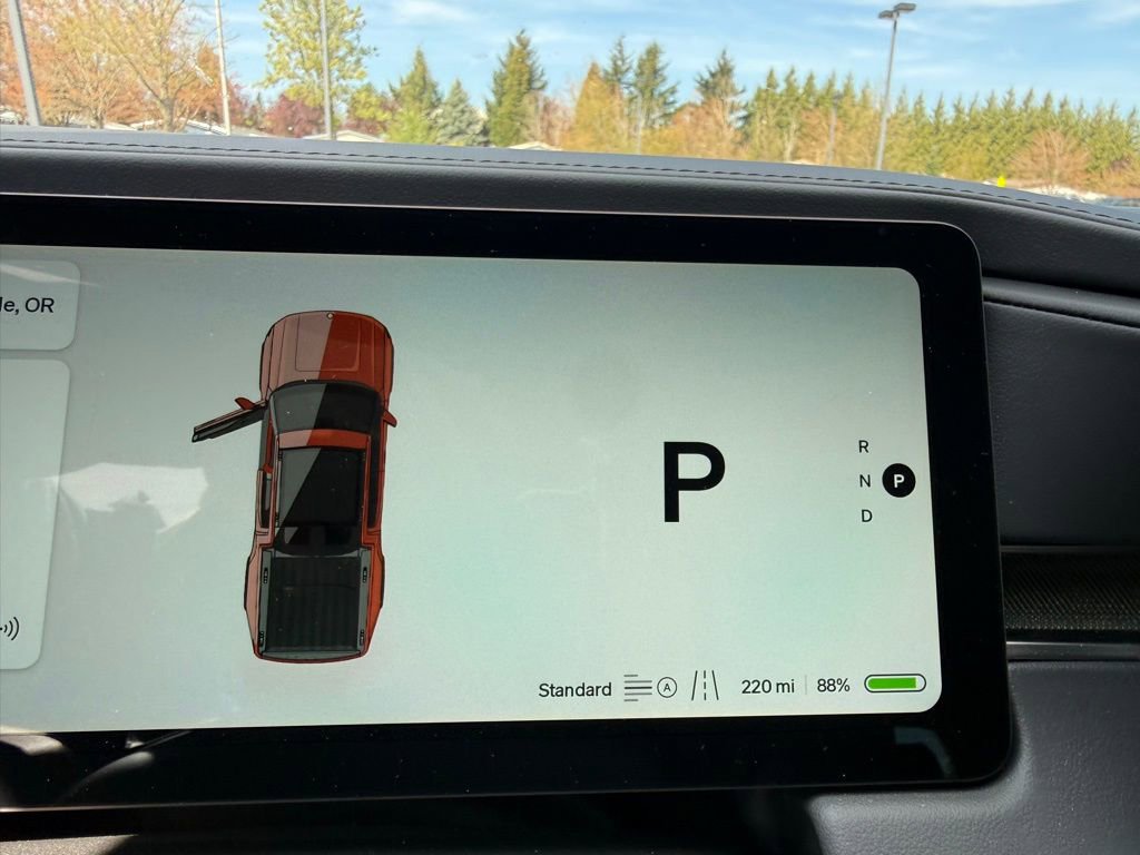 Used 2025 Rivian R1T Adventure image 15