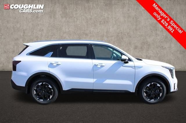 Used 2025 Kia Sorento S w/ Panoramic Sunroof Package FWD image 10