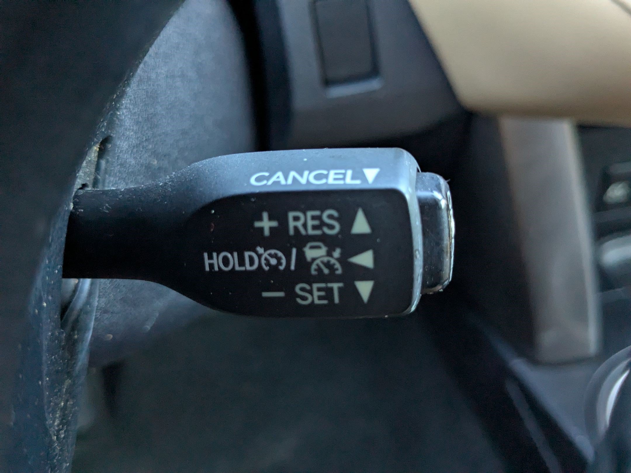 Used 2018 Toyota RAV4 XLE AWD/4WD image 21
