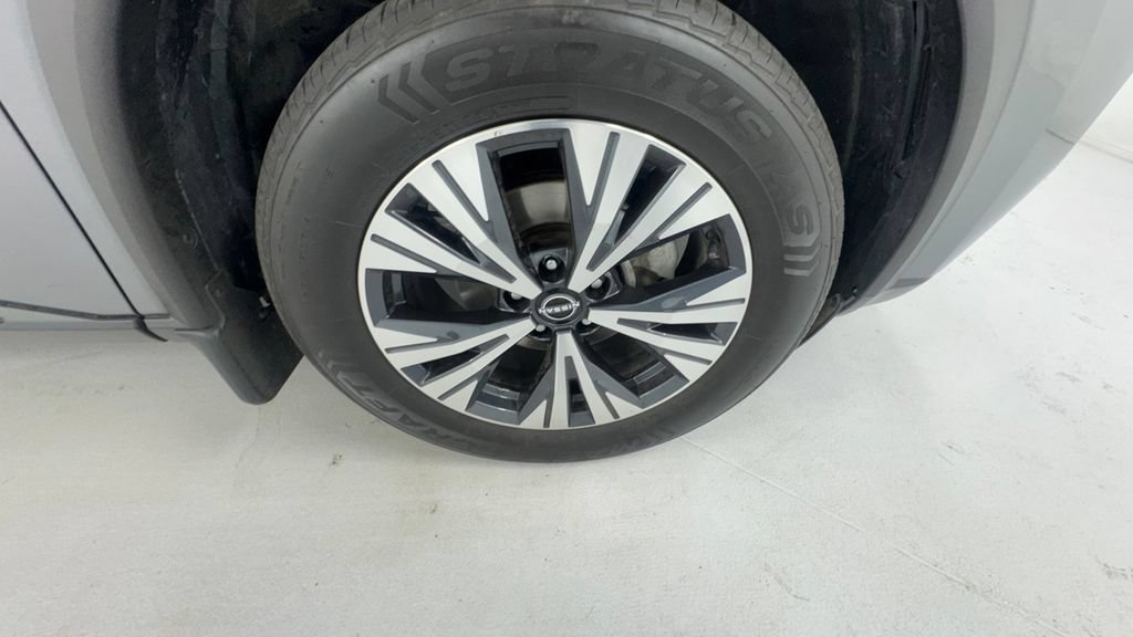 Used 2022 Nissan Rogue SV AWD/4WD image 9