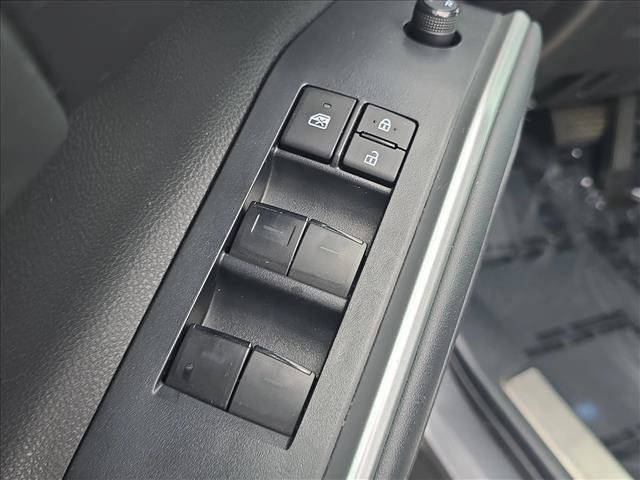Used 2022 Toyota Highlander XLE FWD image 8
