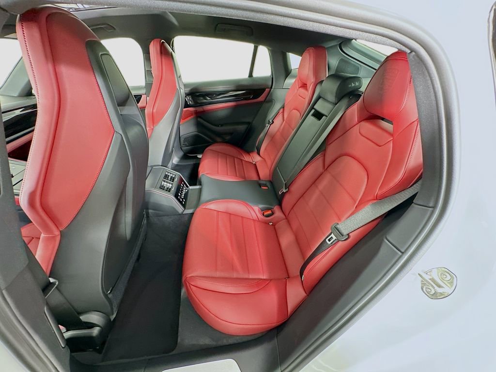 New 2026 Porsche Panamera image 24